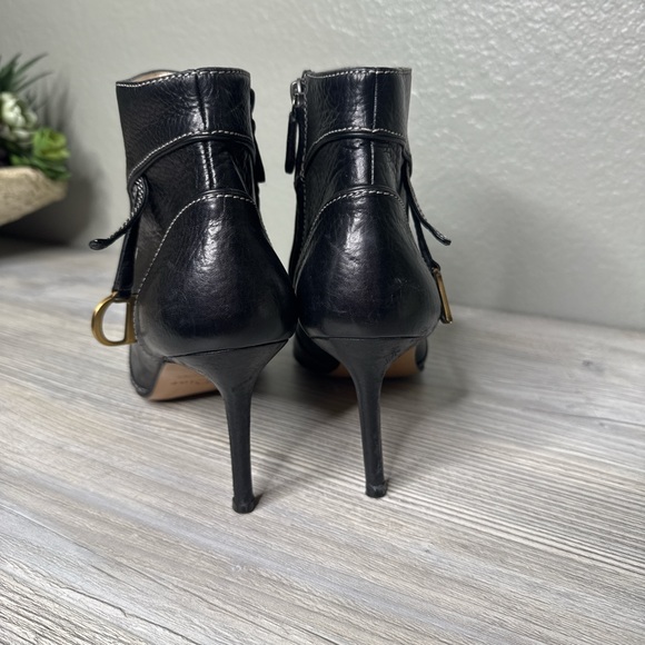 DIOR VTG BLACK LEATHER ANKLE “D” CHARM HIGH HEEL BOOTS 41 MADE IN ITALY - Picture 5 of 8